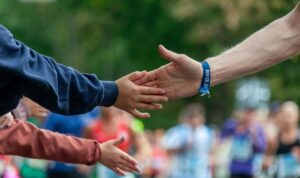 hands-8297611_1280